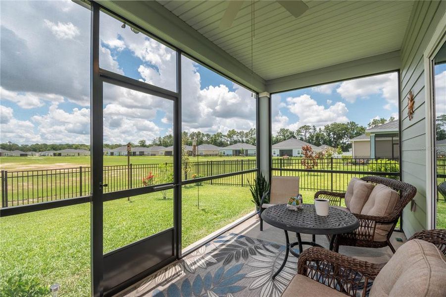 Spectacular Covered Patio with unobstructed view and a fully fenced back yard!!