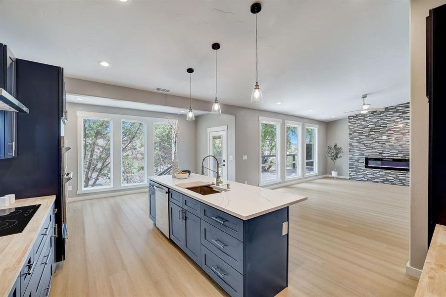 Large open concept kitchen