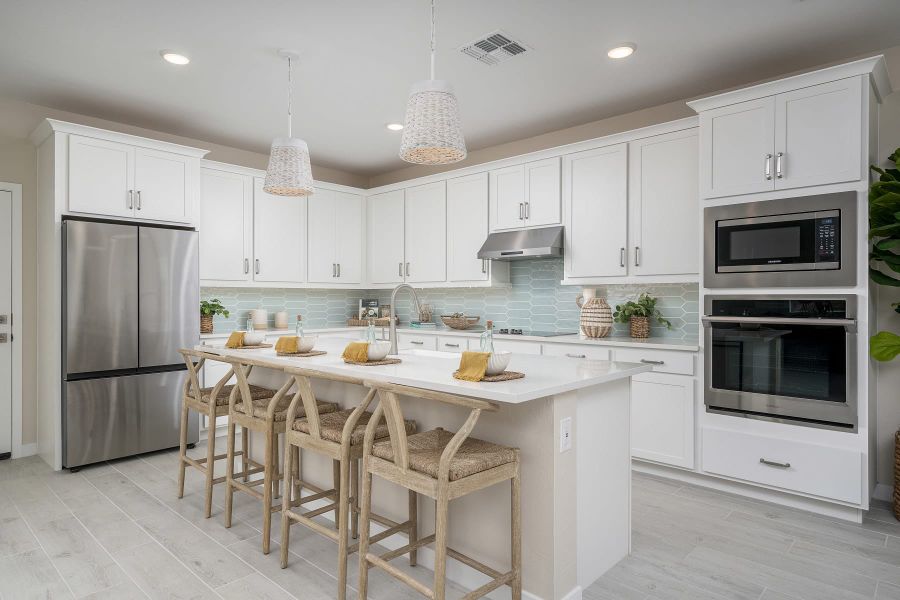 Kitchen | Christopher | Marlowe | New Homes in Glendale, AZ | Landsea Homes