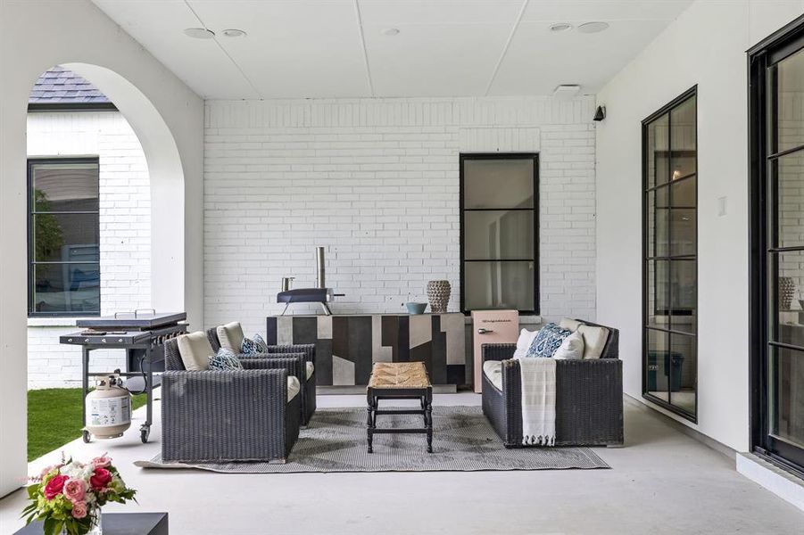 View of patio / terrace featuring an outdoor living space