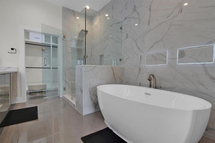 Luxe modern Primary bathroom