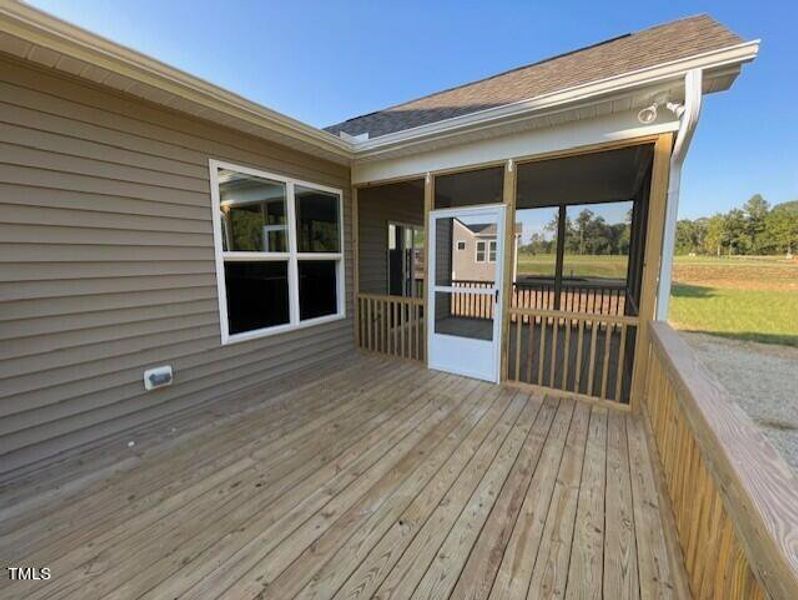 12' X 14' DECK OFF SCREENED-IN PORCH