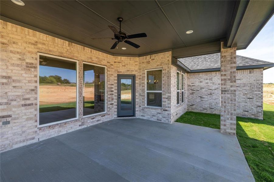 View of patio / terrace featuring ceiling fan