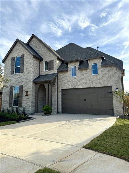 Stunning Cambridge floorplan with upgraded elevation!