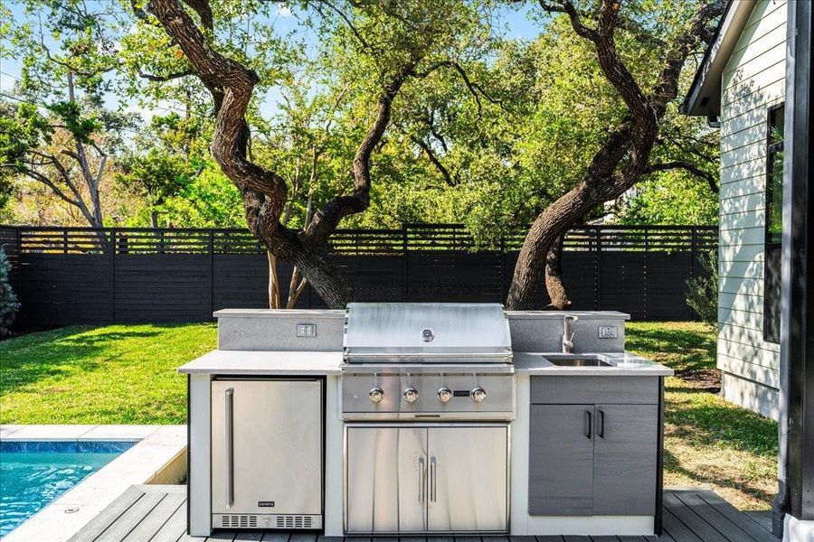 Coyote outdoor kitchen