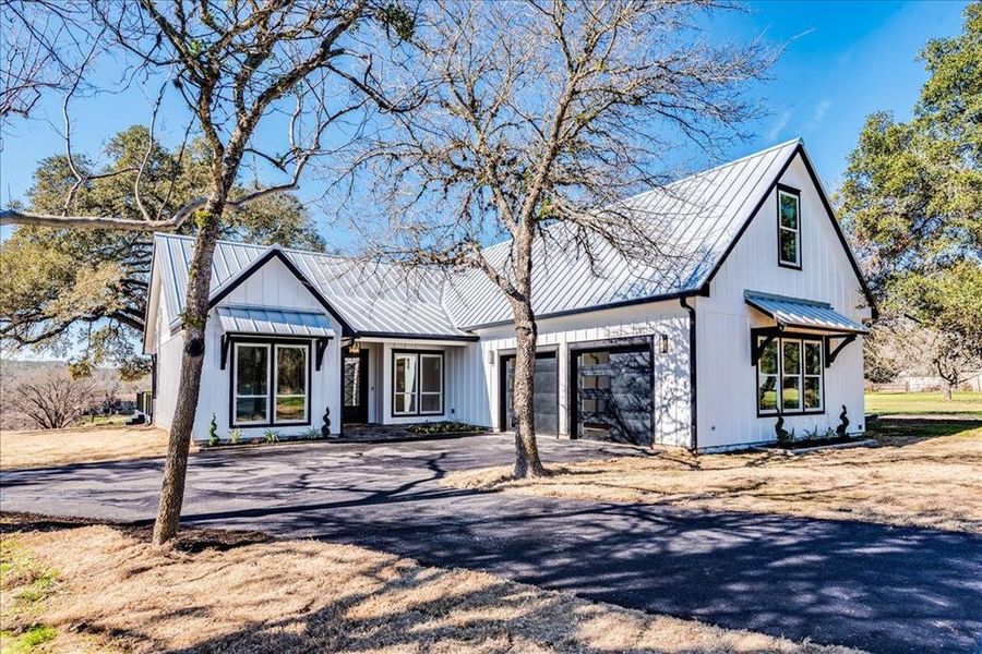 New construction Single-Family house 2028 Flite Acres Rd, Wimberley, TX 78676 - photo