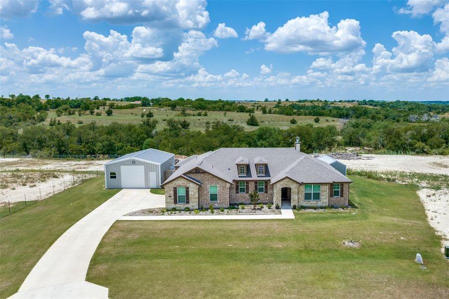 Beautiful home on 2.6 acres with gorgeous view!
