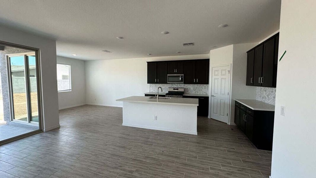 Great room, kitchen and dining nook