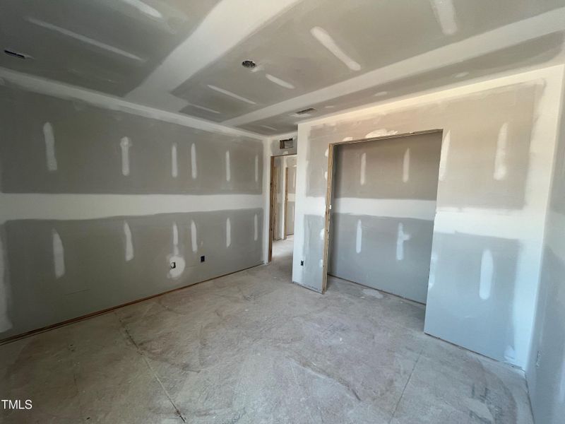 25 Bed 3 out drywall
