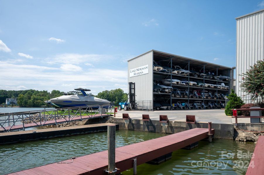 Keep your boat nearby at Lake Norman Marina