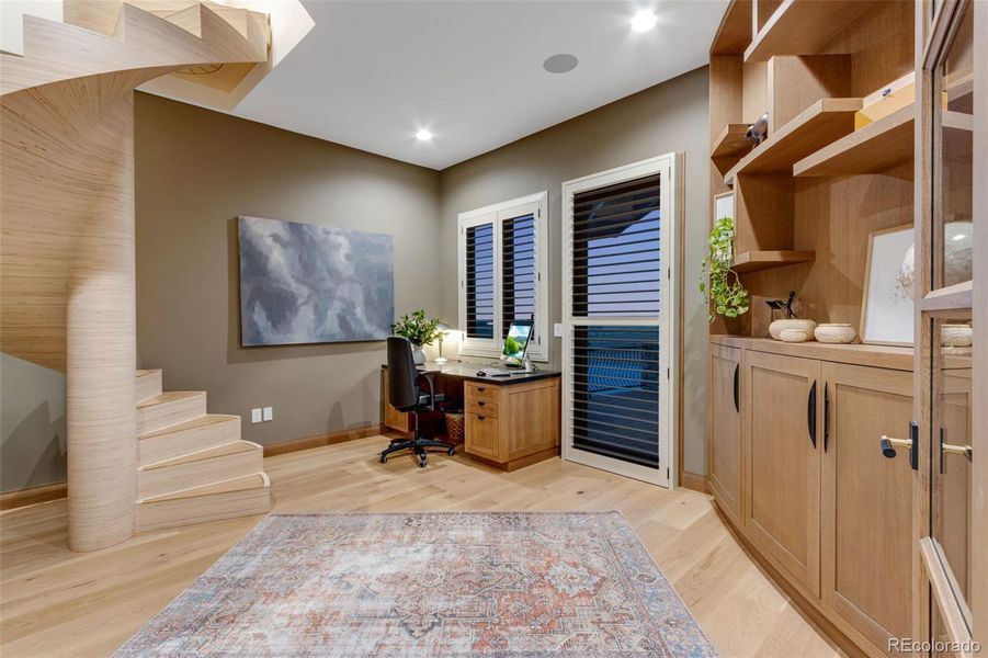 wet bar to welcome your guests