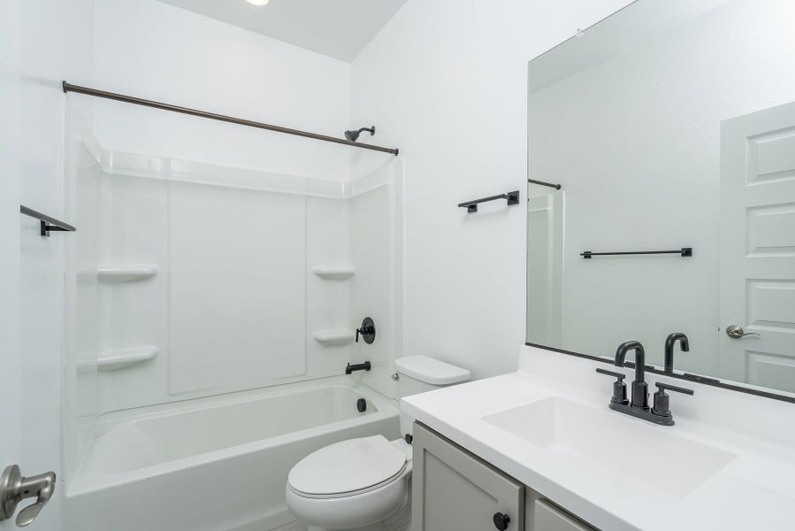 Bath 2 | Celedon | Greenpointe | New homes in Eastmark, Arizona | Landsea Homes