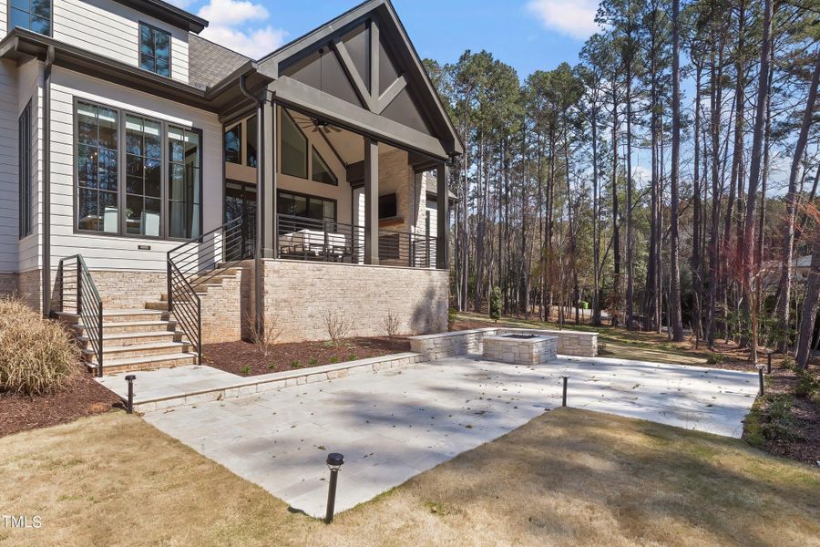 Patio & Fire Pit