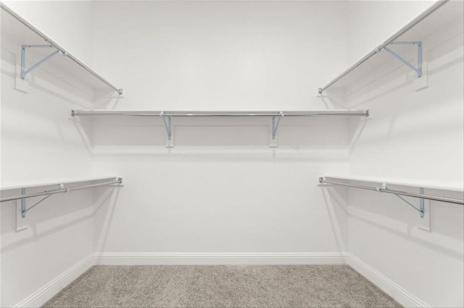 28 2800 Summerset  Closet