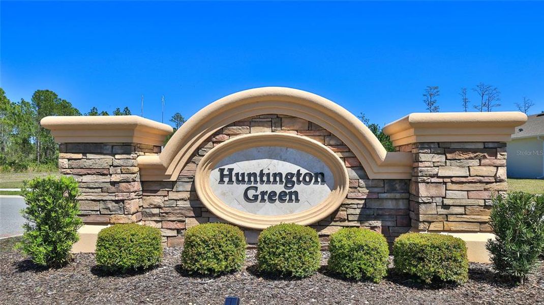 Huntington Green 55+ community at Hunter's Ridge