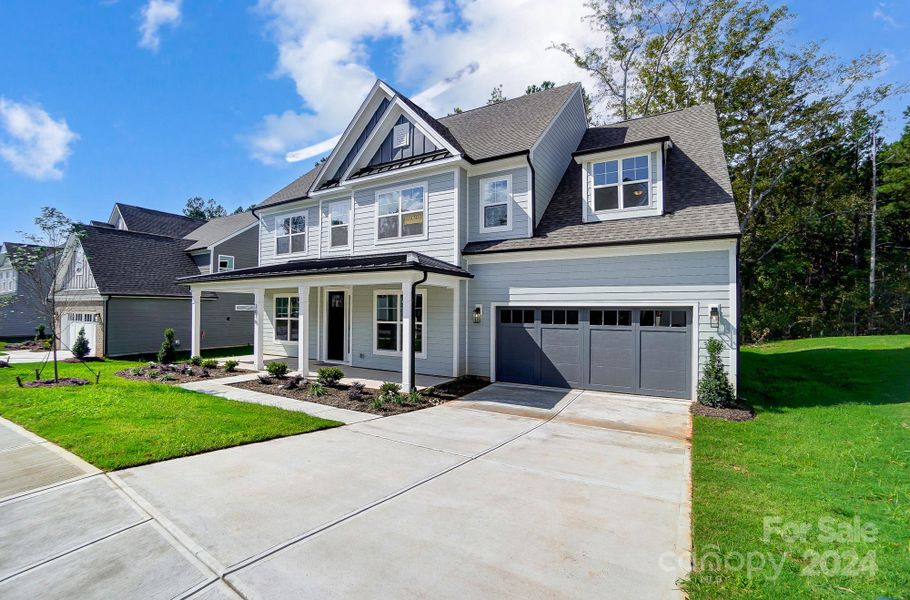 Spacious Driveway