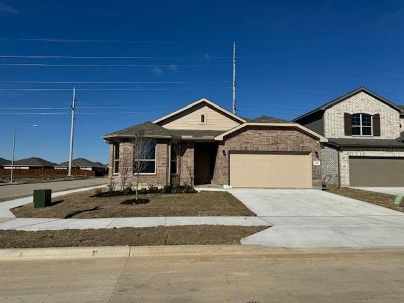New construction Single-Family house 1101 Southwark Drive, Fort Worth, TX 76247 Blanco - photo