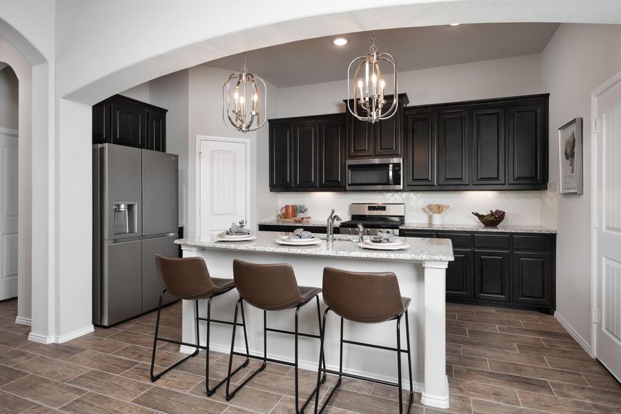 Kitchen | Concept 1802 at Redden Farms - Classic Series in Midlothian, TX by Landsea Homes