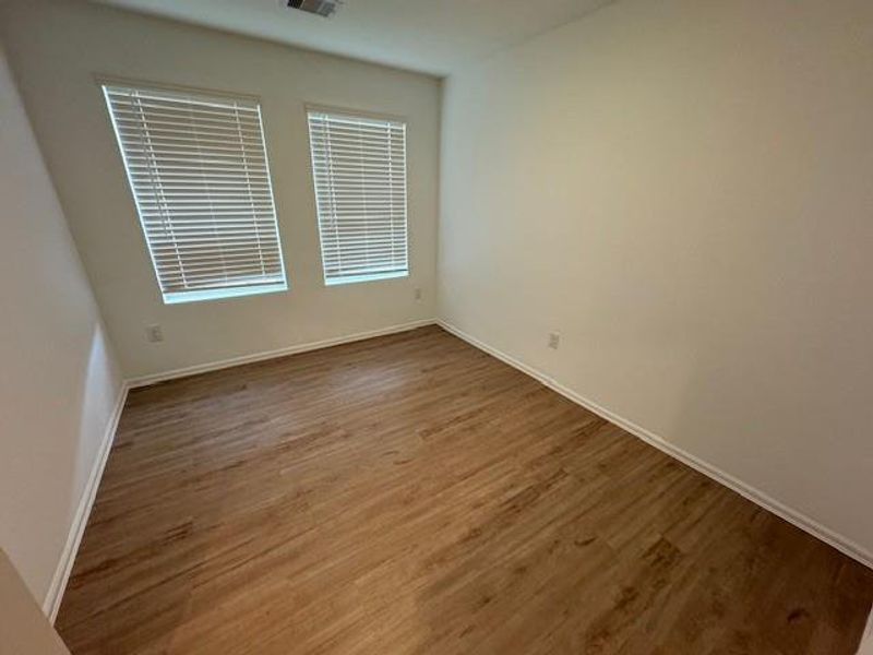 **Fridge, washer/dryer, blinds NOT included