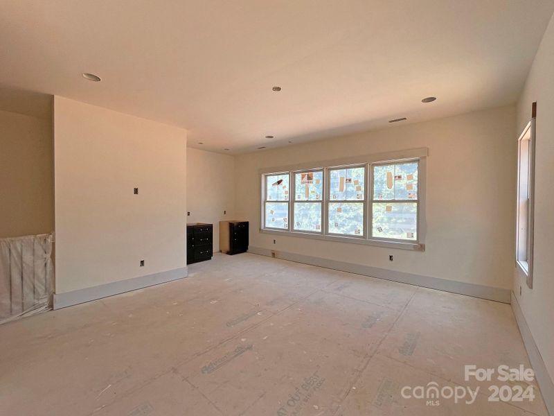 Loft with Bar/Entertainment Area