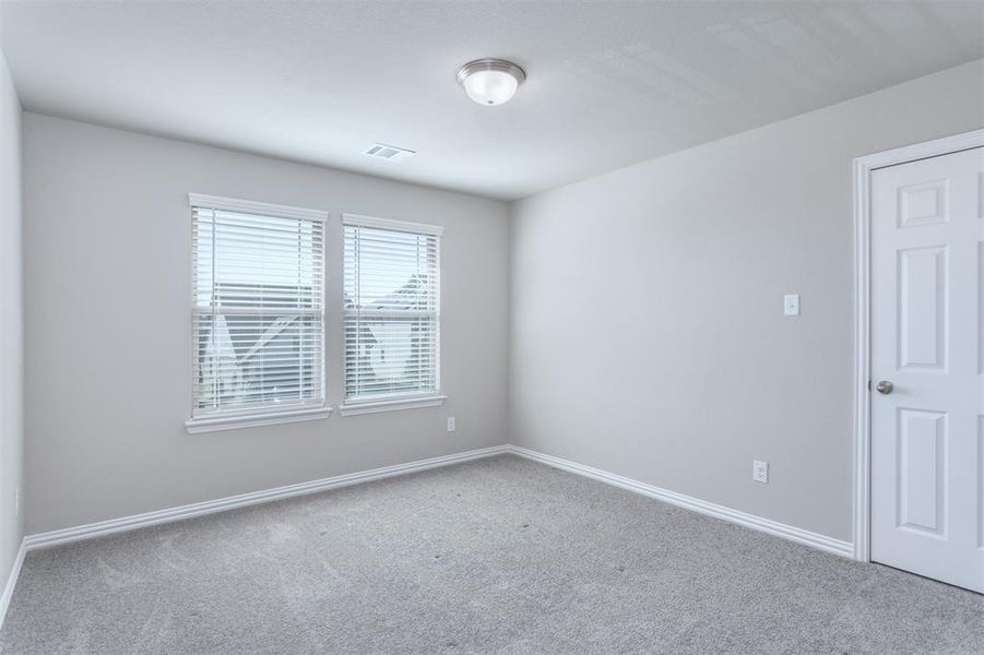 Secondary Bedroom - Upstairs