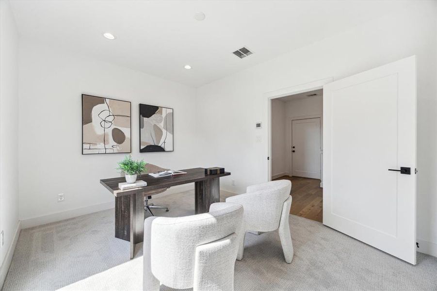 Imagine dining in this open space with friends and family. Display your decor and art in this nook storage space. A great place to make entertaining your guests easier.