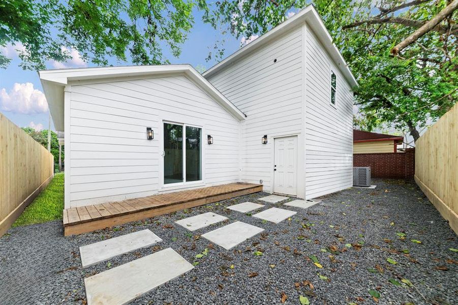 Newly installed privacy fence, black star gravel, pavers and driveway make this home completely turnkey ready.