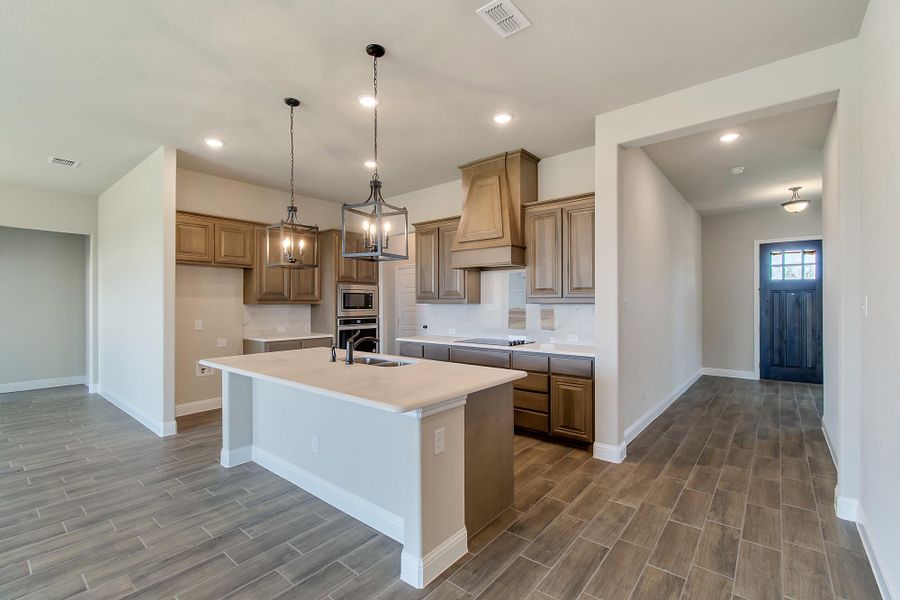 Kitchen | Concept 2199 at Massey Meadows in Midlothian, TX by Landsea Homes