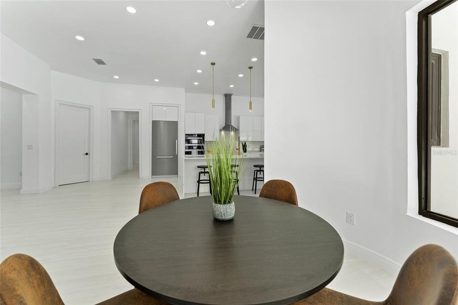 Kitchen Sitting area