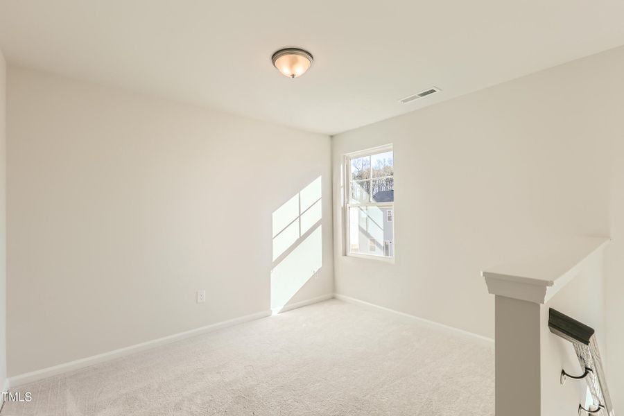 20 2nd Floor Bonus Room