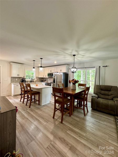 DINING ROOM/KITCHEN SHOT