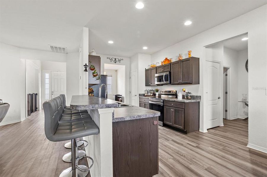 Bar in kitchen /living room