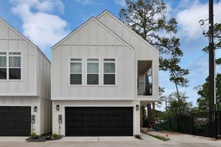 New construction Single-Family house 5719 White Magnolia Street, Houston, TX 77091 - photo 1