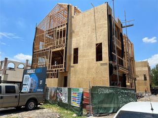 New construction Single-Family house 5702 B Fairdale Lane, Houston, TX 77057 - photo 1
