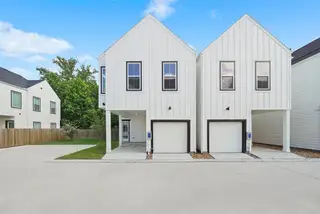 New construction Single-Family house 9902 Clark Road, Unit G, Houston, TX 77076 - photo