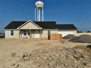 New construction Single-Family house 5018 Olivia Lucille Street, Weatherford, TX 76085 - photo