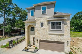 New construction Single-Family house 1504 West 34th 1/2 Street, Houston, TX 77018 - photo 1