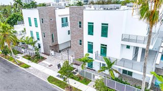 New construction Townhouse house 9 Se 11Th Ave, Fort Lauderdale, FL 33301 - photo