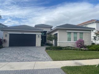 New construction Single-Family house 12119 Waterstone Circle, Palm Beach Gardens, FL 33412 - photo