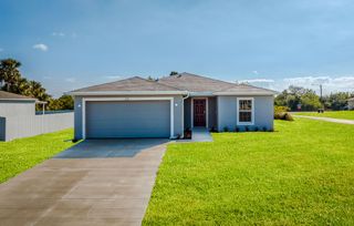 New construction Single-Family house 8559 N Deltona Boulevard, Citrus Springs, FL 34434 - photo