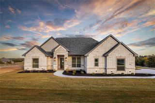 New construction Single-Family house 7000 Ranchview Place, Springtown, TX 76082 - photo 1