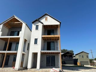 New construction Townhouse house 526 Mcmonigal Pl, San Antonio, TX 78210 Alamo- photo