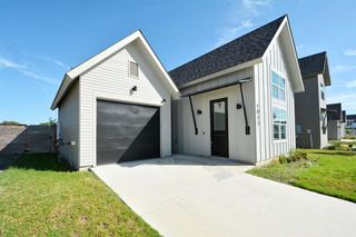 New construction Single-Family house 414 Alexander Ave, New Braunfels, TX 78130 - photo