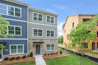New construction Townhouse house 5469 Blossomwood Trail Sw, Unit 8, Mableton, GA 30126 - photo