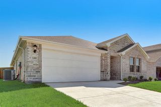 New construction Single-Family house 11009 Texanum Trail, Fort Worth, TX 76108 The Fitzhugh- photo 1