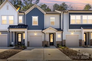 New construction Townhouse house 271 Brooks Springs Drive, Fort Mill, SC 29708 - photo 1