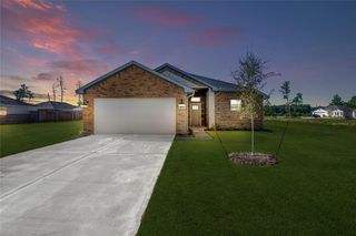 New construction Single-Family house 10135 Cabo Del Sol Drive, Cleveland, TX 77327 Logan- photo 1