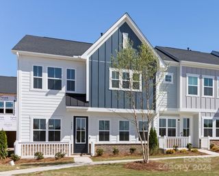 New construction Townhouse house 5923 Wetlands Alley, Charlotte, NC 28215 Plan 4- photo