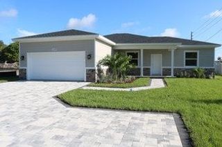 New construction Single-Family house 11400 74th Avenue, Seminole, FL 33772 - photo