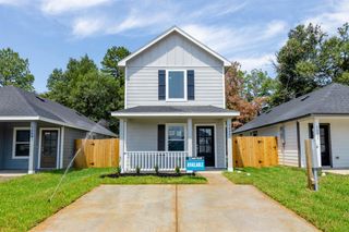 New construction Single-Family house 16407 Jasmine Marie Place, Conroe, TX 77306 645- photo 1